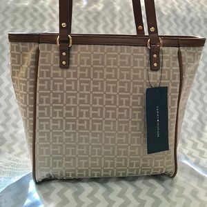 Tommy Hilfiger Purse/Shoulder/Tote 👜 Bag